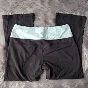 Lululemon Crop Yoga Pants Black/teal/White sz 10